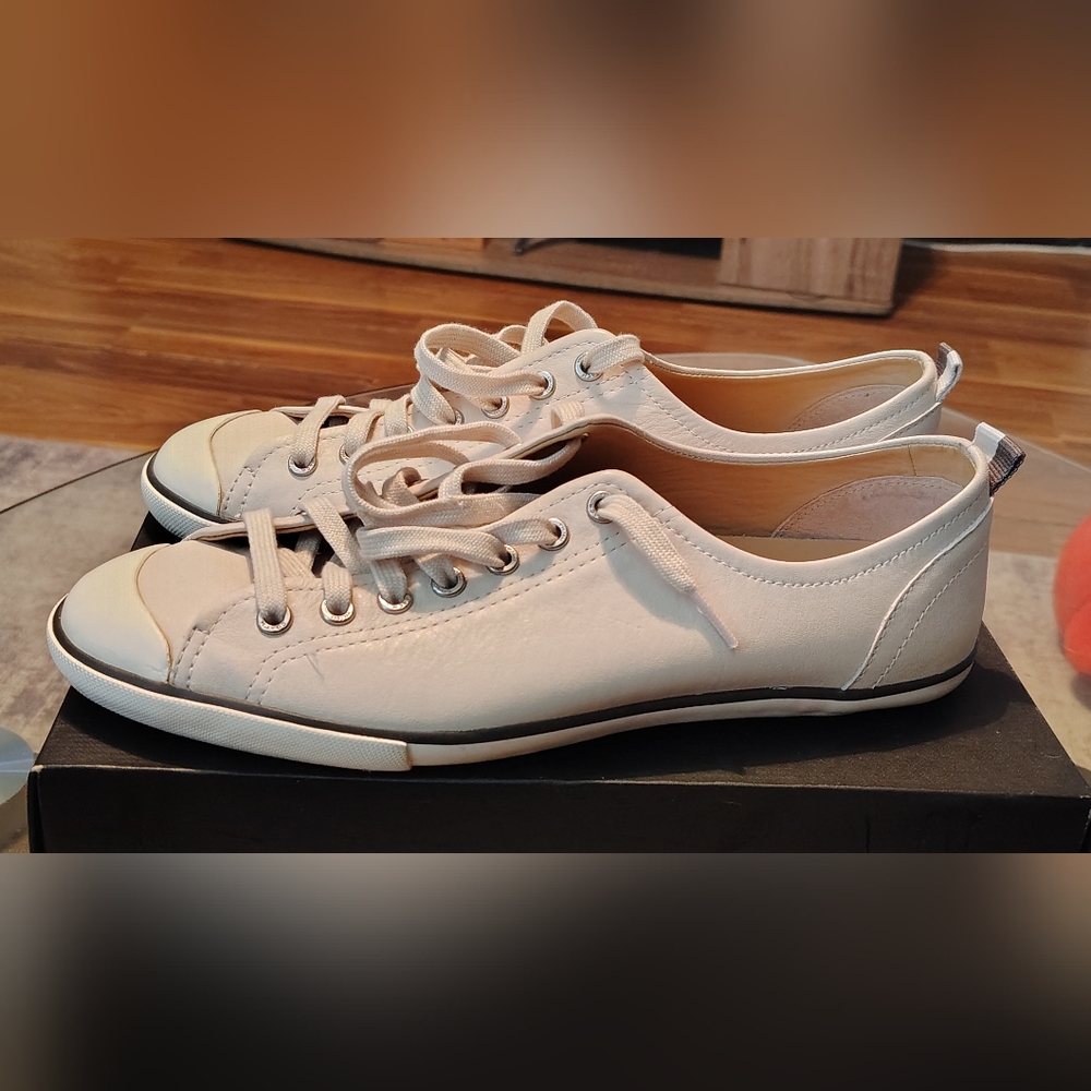 Coach (Alex) Cream Low-Top Sneakers
